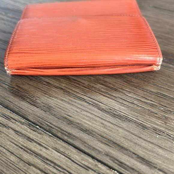 LV Cognac Epi Dual Snap Wallet - Picture 5 of 16